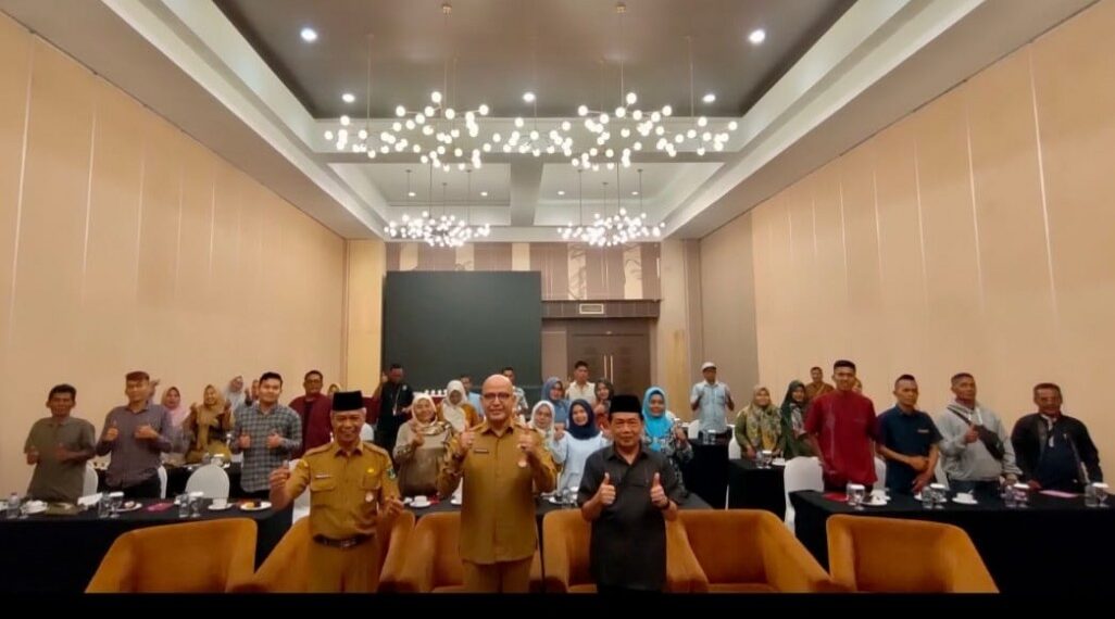 Bakri Bakar Perkuat SDM Pemandu Wisata dan Pengelola Homestay