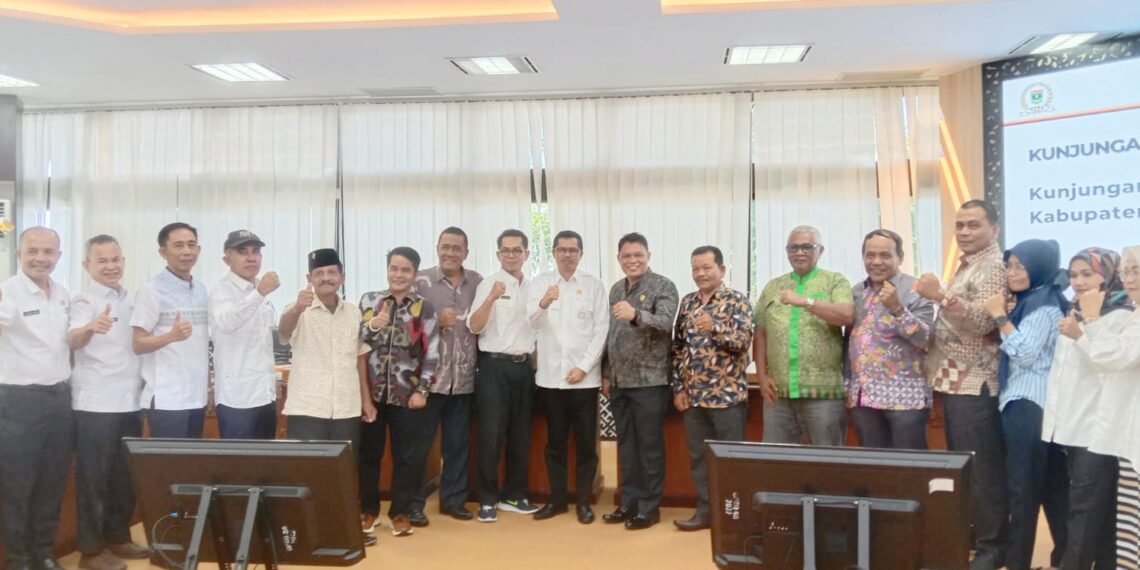Pansus II DPRD Pessel Kunjungi DPRD Sumbar