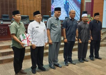 Dalam Paripurna Ketua DPRD Sumbar Minta Pemerintah Daerah Rumuskan Kebijakan Anggaran