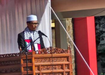 Wakil Ketua DPRD Sumbar Irsyad Syafar jadi Khatib Shalat Ied