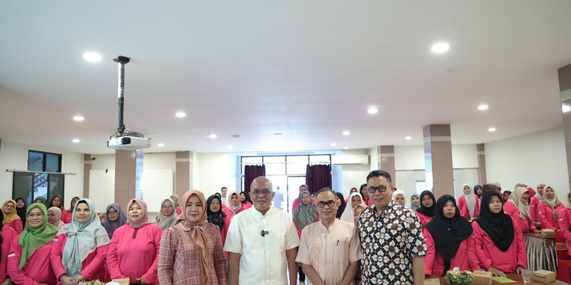 Buka Bimtek, Ketua DPRD Sumbar Ajak WRSE Kreatif dan Inovatif Mengelola Usaha Kuliner