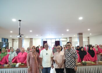 Buka Bimtek, Ketua DPRD Sumbar Ajak WRSE Kreatif dan Inovatif Mengelola Usaha Kuliner