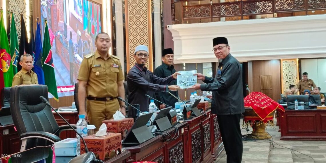 Nota Penjelasan Ranperda Penyelenggaraan Penyiaran Disampaikan DPRD Sumbar