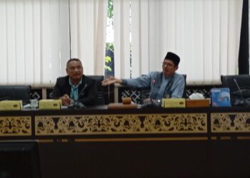 Sekretaris DPRD Sumbar Raflis Terima Kunjungan Komisi C DPRD Toba