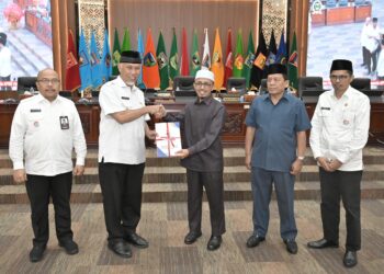 Gubernur Sumbar Sampaikan Nota Pengantar Ranperda Perubahan APBD 2024 ke DPRD