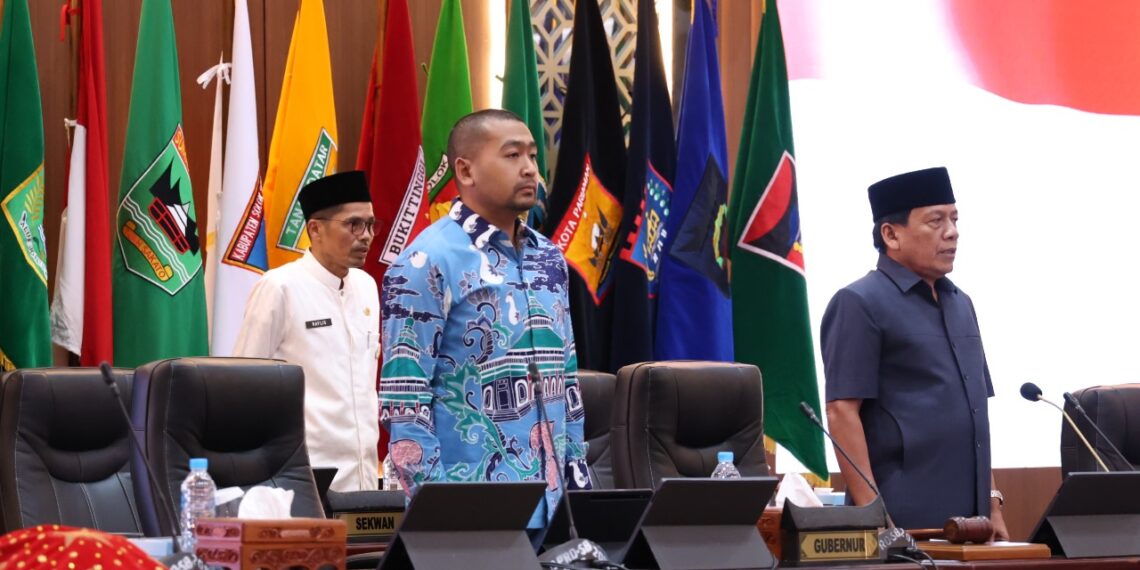 Gubernur Sumbar Jawab Pandangan Umum Fraksi-Fraksi DPRD Terkait Ranperda APBD Perubahan 2024