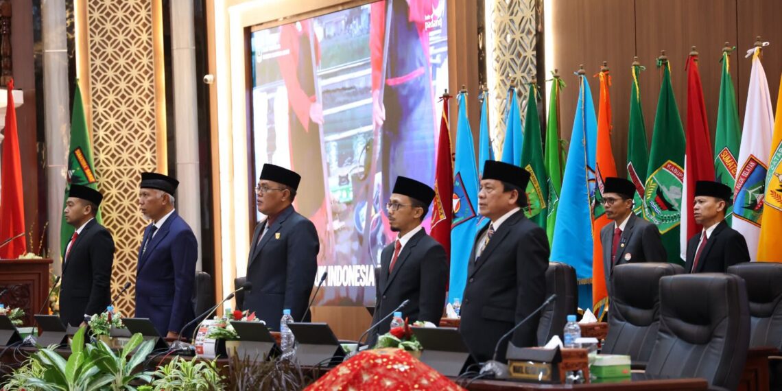 DPRD Sumbar Gelar Paripurna Dengarkan Pidato Kenegaraan dalam Rangka Peringatan HUT RI