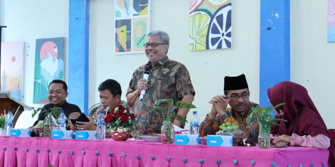 Kunjungi SMAN 3 Painan, Ketua DPRD Sumbar Tekankan Pemerintahan Daerah Harus Berperan Siapkan Generasi Muda Inovatif