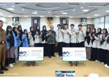 MPM-KM Universitas Adzkia Pelajari Tupoksi Lembaga Legislatif dengan Berkunjung ke DPRD