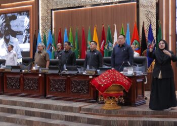 DPRD Sumbar Paripurnakan Penyampaian Jawaban Gubernur atas Ranperda SPBE