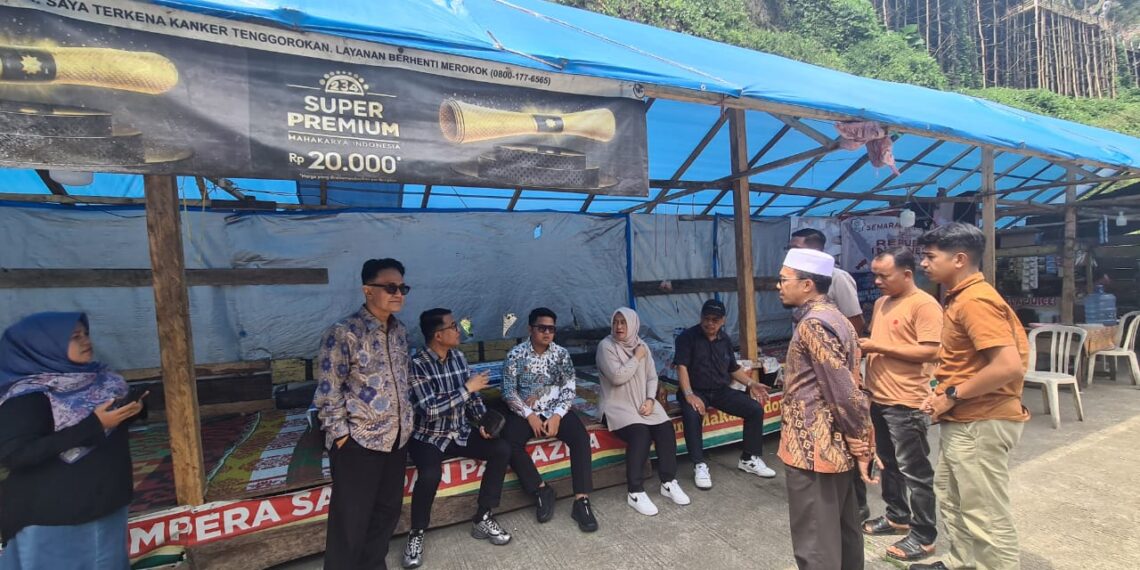 Komisi I DPRD Sumbar Dorong Pemasangan Rambu Larangan Berhenti di Kelok Sembilan