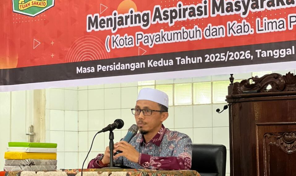 Masjid Darussalam Jadi Ruang Aspirasi, Irsyad Safar Serap Keluhan Warga Padang Tiakar